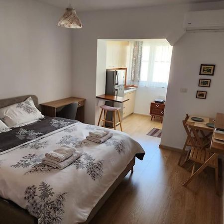 Andi'S Place-Comfy Studio-City Center Тирана Екстер'єр фото